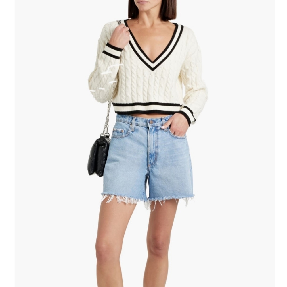 Alice and Olivia v neck crop sweater